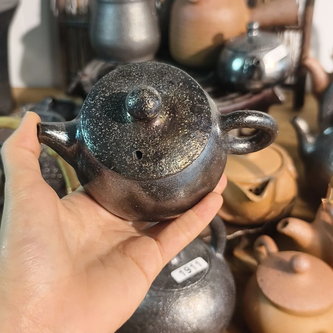 画***画荥经黑砂茶器鑫山烧