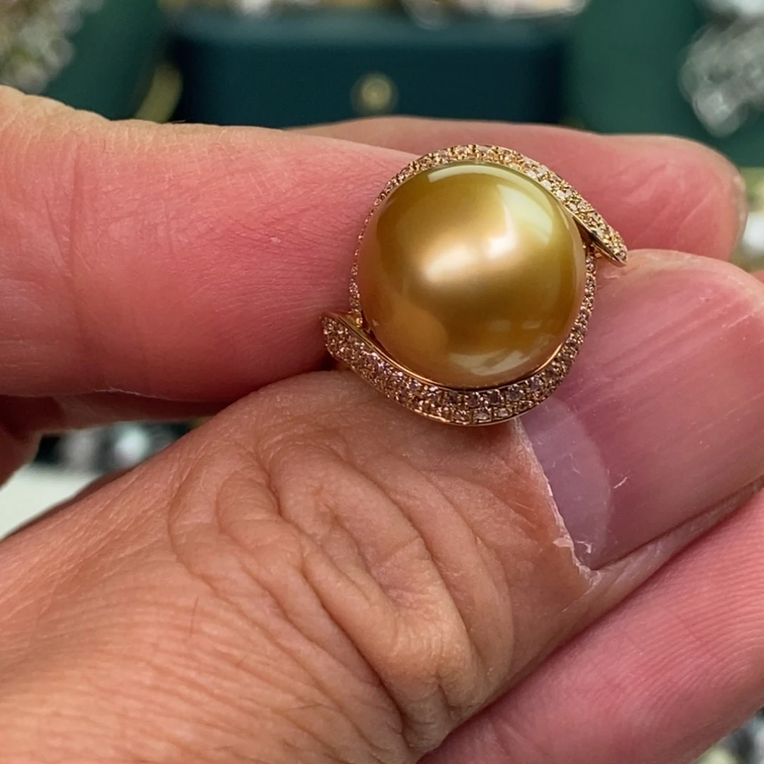 18K金镶嵌手绳海水珍珠