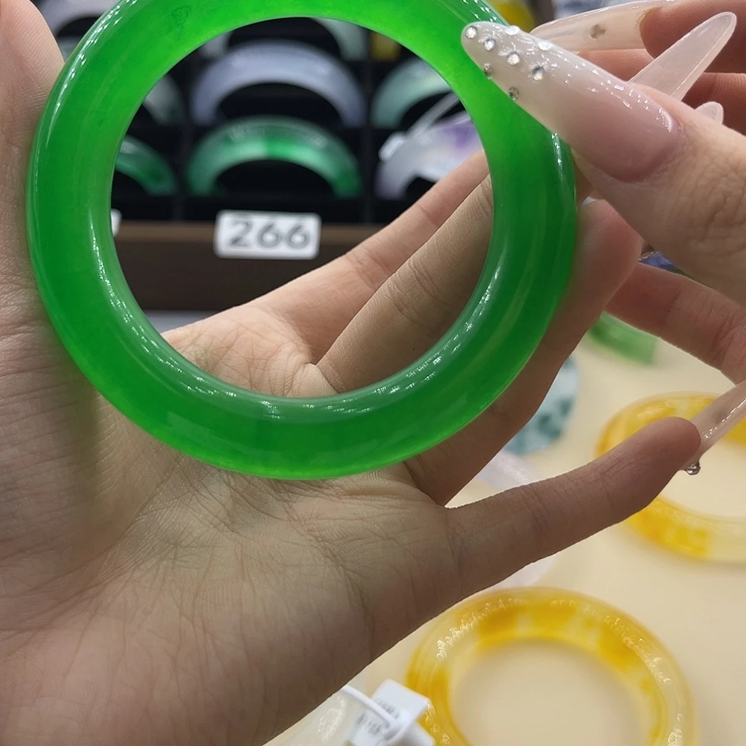 优****玉优檀 56 圆条手镯