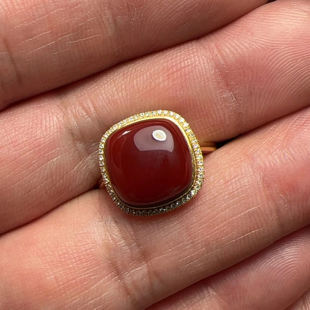 南红玛瑙戒指18K金镶嵌六****会