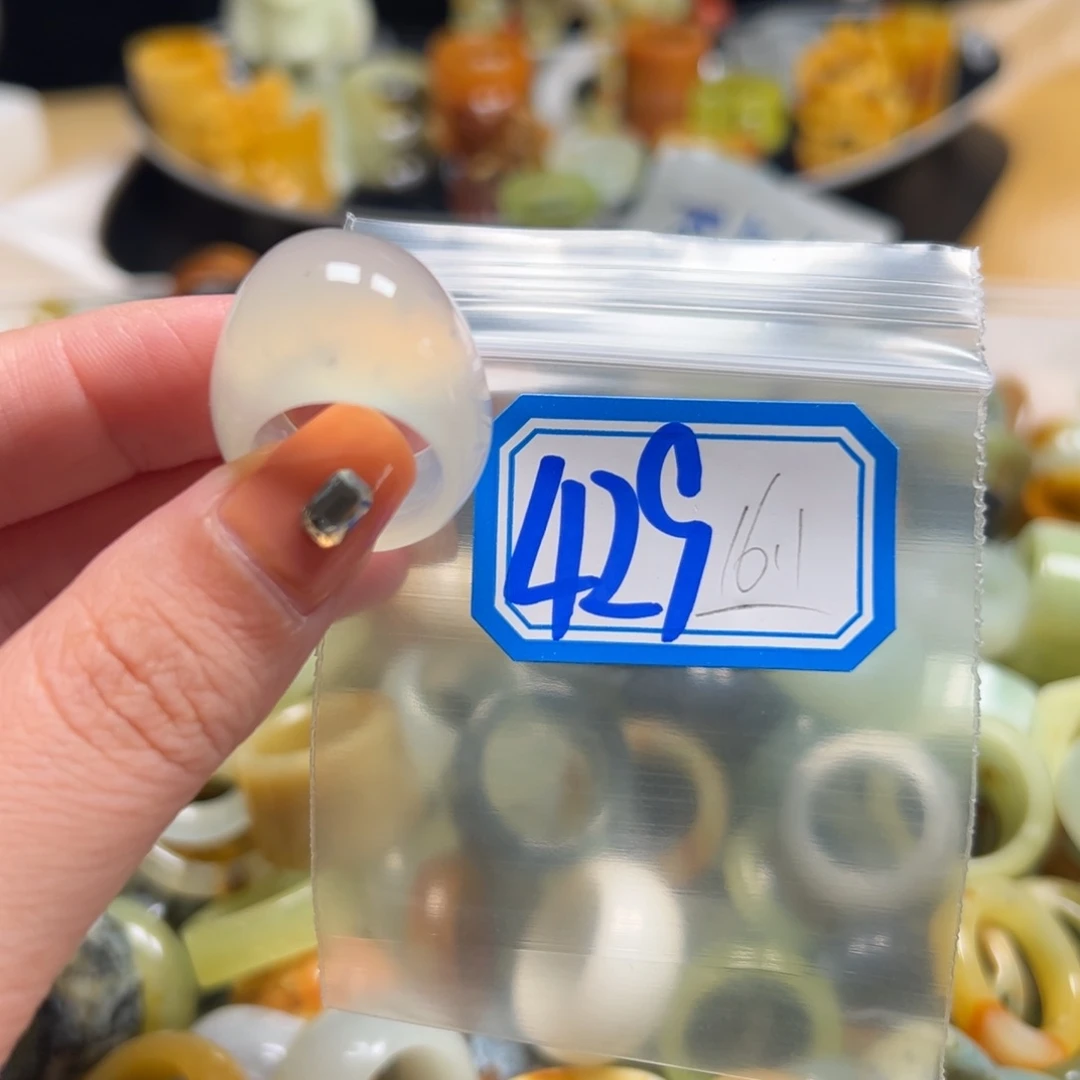 J***r蛇纹石玉未镶嵌戒指