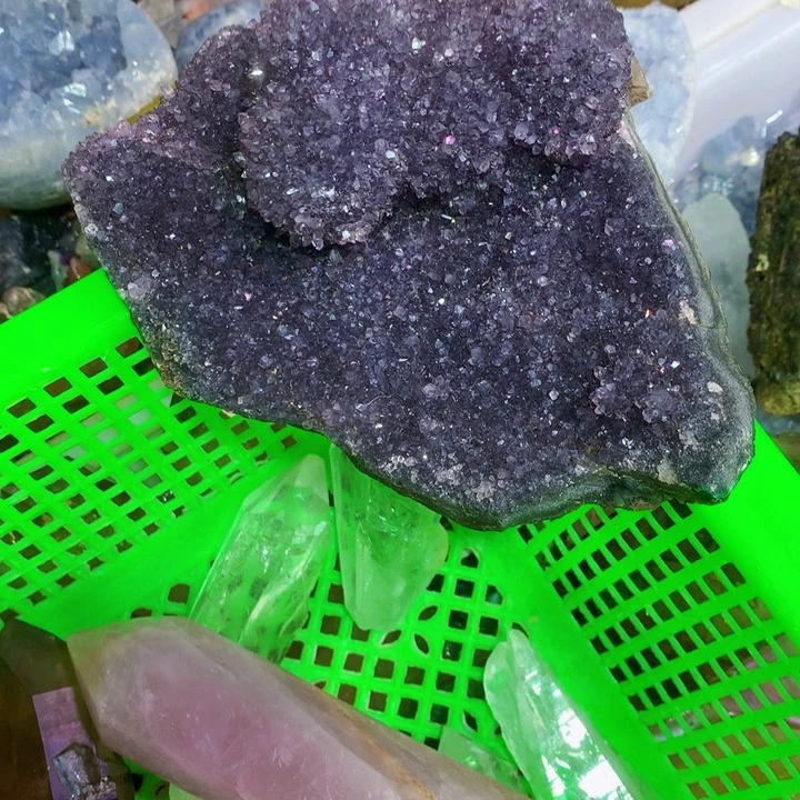 小***作未镶嵌大型摆件（非配饰）水晶