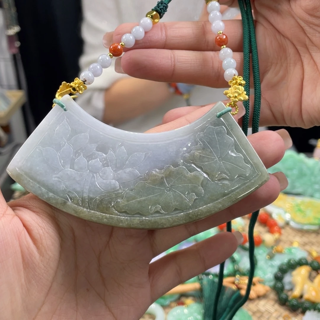 翡翠颈饰未镶嵌代编织