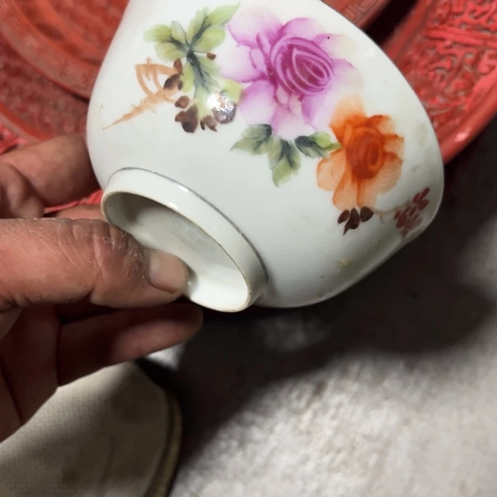 金****不退不换，看好下单牡丹花碗