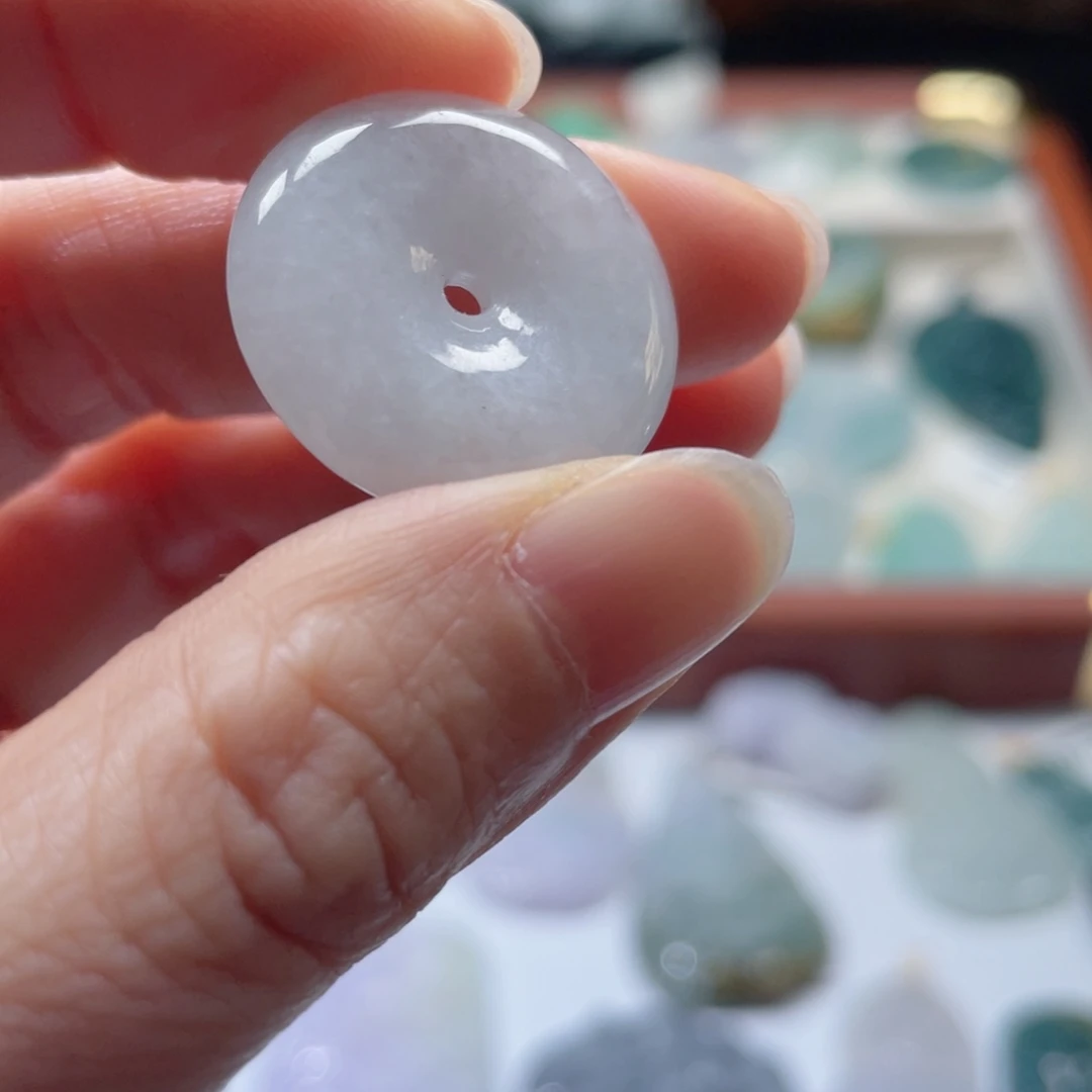 翡翠未镶嵌颈饰翡翠2