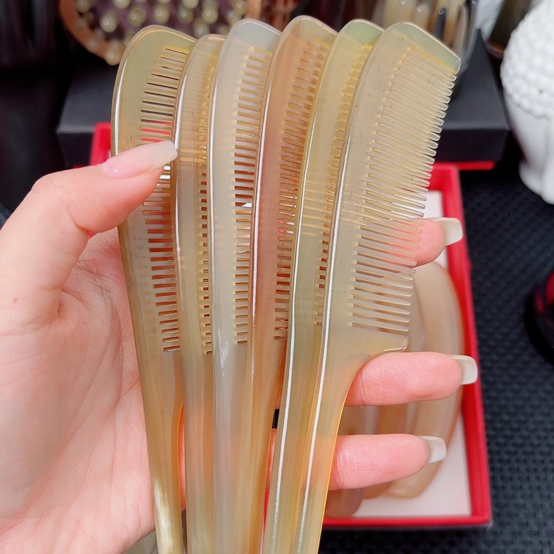 纯手工制作纯牛角梳子