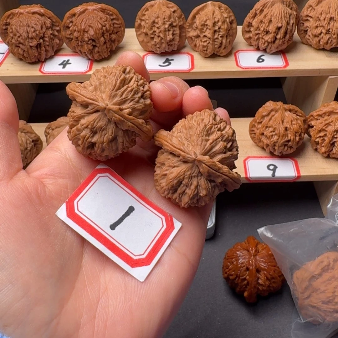 文玩核桃把件全品40尺三角白