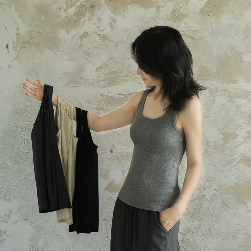 尘染·羊绒·内搭背心带胸垫女2025新款休闲显瘦上衣打底灰色吊带