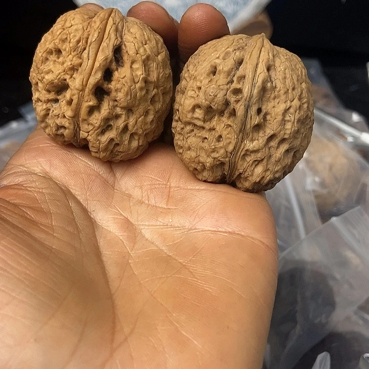 把件文玩核桃云南铁核桃基地55