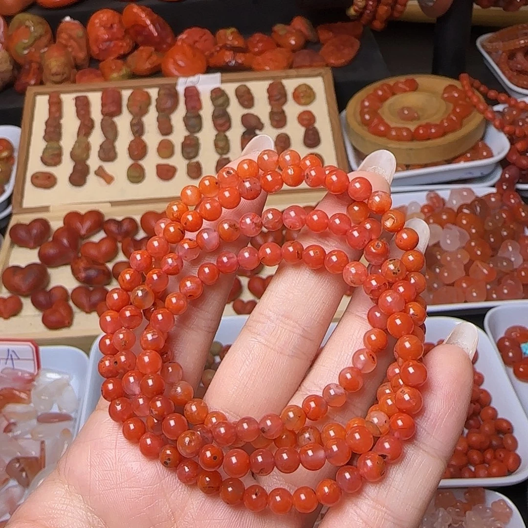 南红玛瑙未镶嵌颈饰