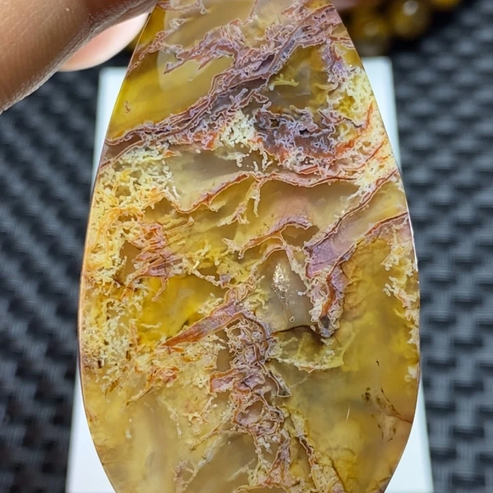玛瑙/玉髓颈饰未镶嵌