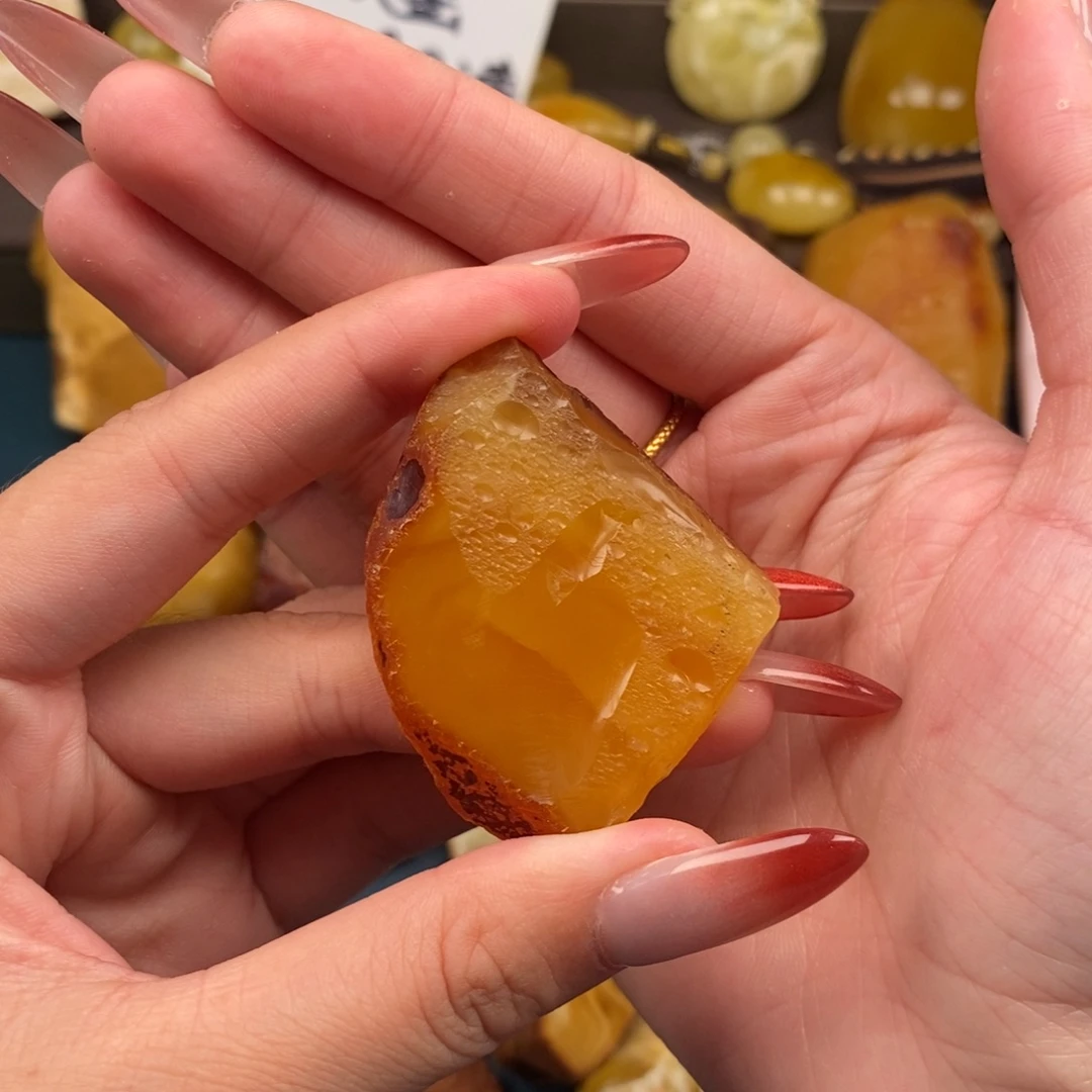 定制琥珀未镶嵌蜜蜡