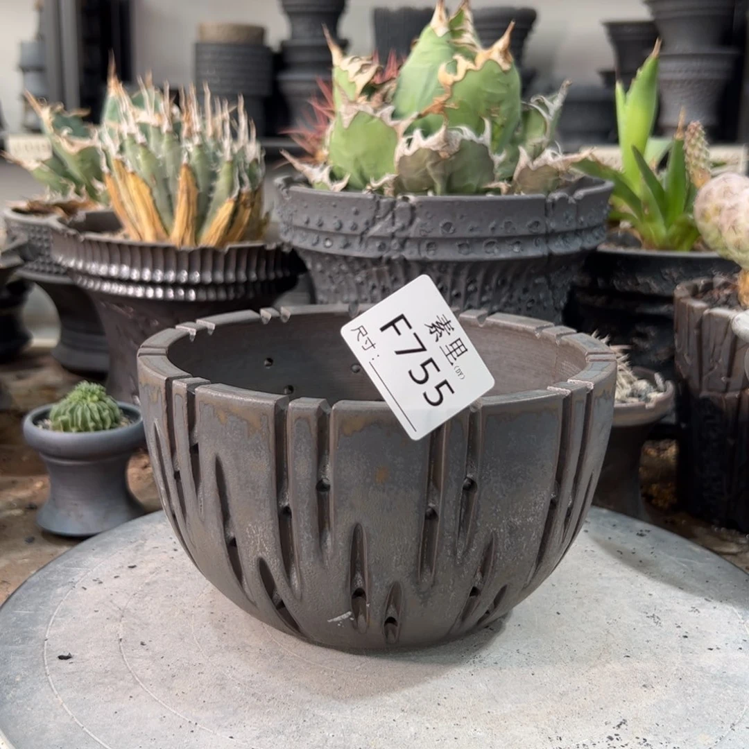 景德镇手工素里内口15高10瑕疵