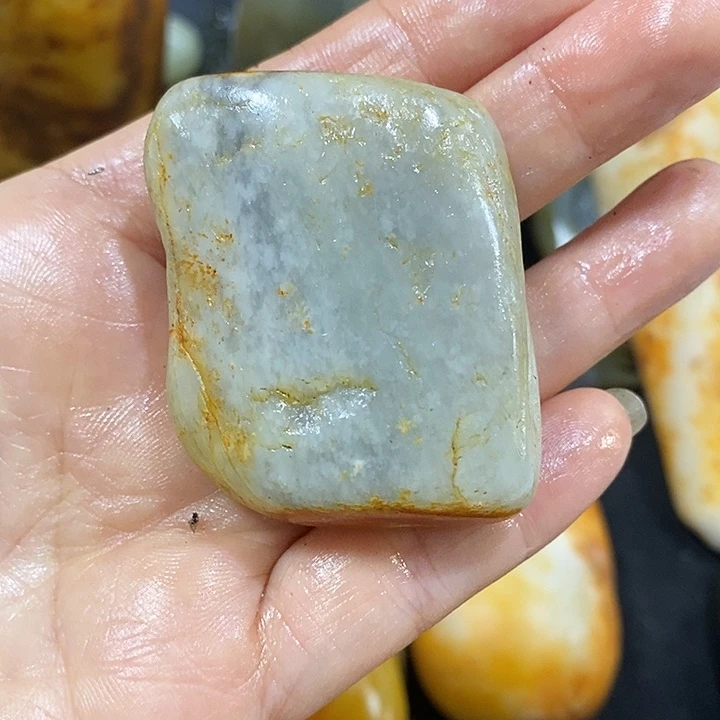 未镶嵌和田玉（糖玉）挂件