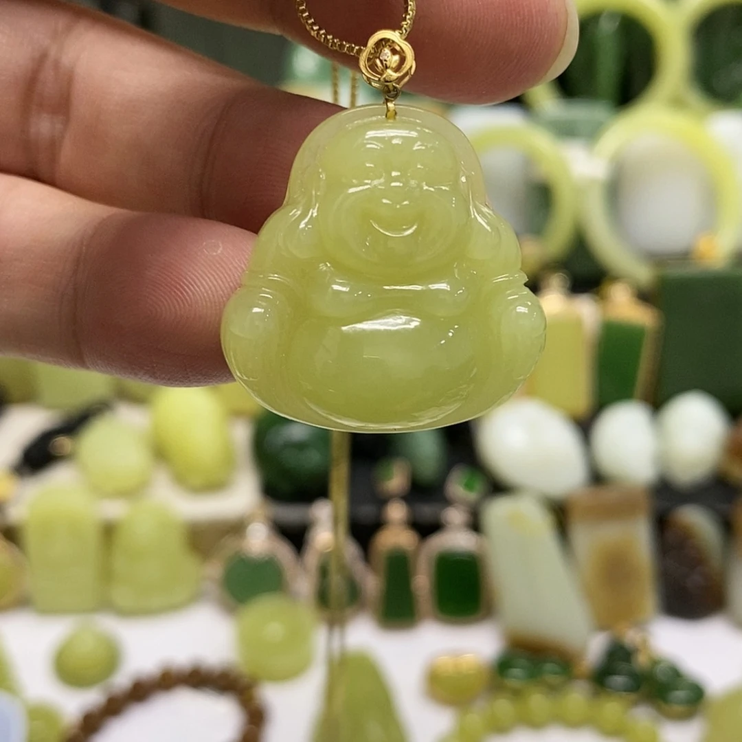 【闪购商品】颈饰18K金镶嵌和田玉