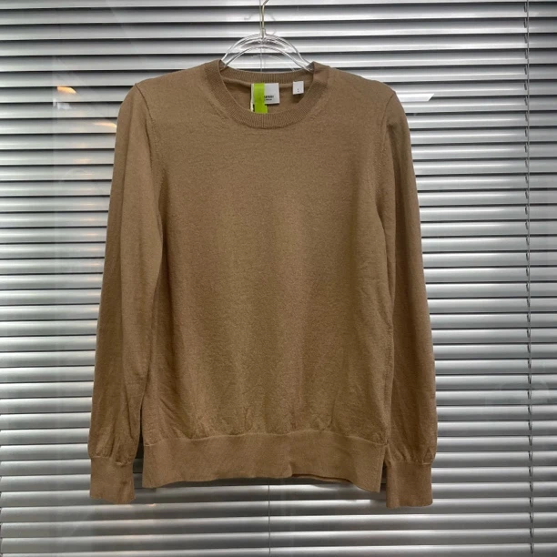 99新 BURBERRY/博柏利 卡其色针织衫/L码/C01130