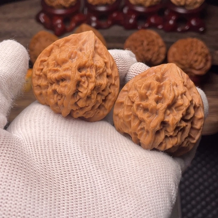 海***岸把件文玩核桃秦岭帝王官帽41小刮