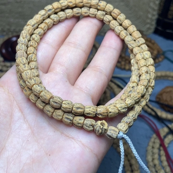 【闪购商品】吊坠柏香籽/百香籽