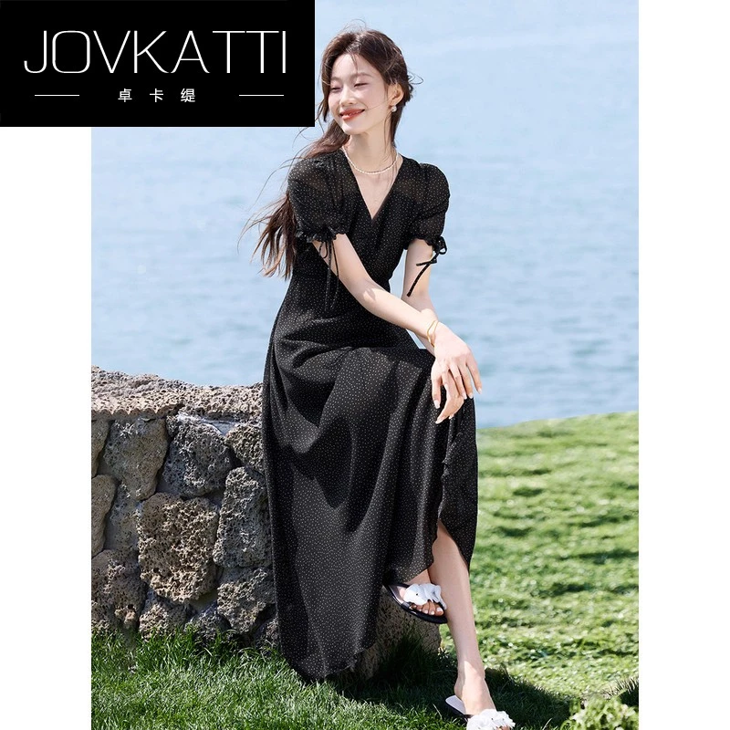 时尚休闲度假假日长裙2025夏季新款连衣裙肌理黑白波点收腰连衣裙