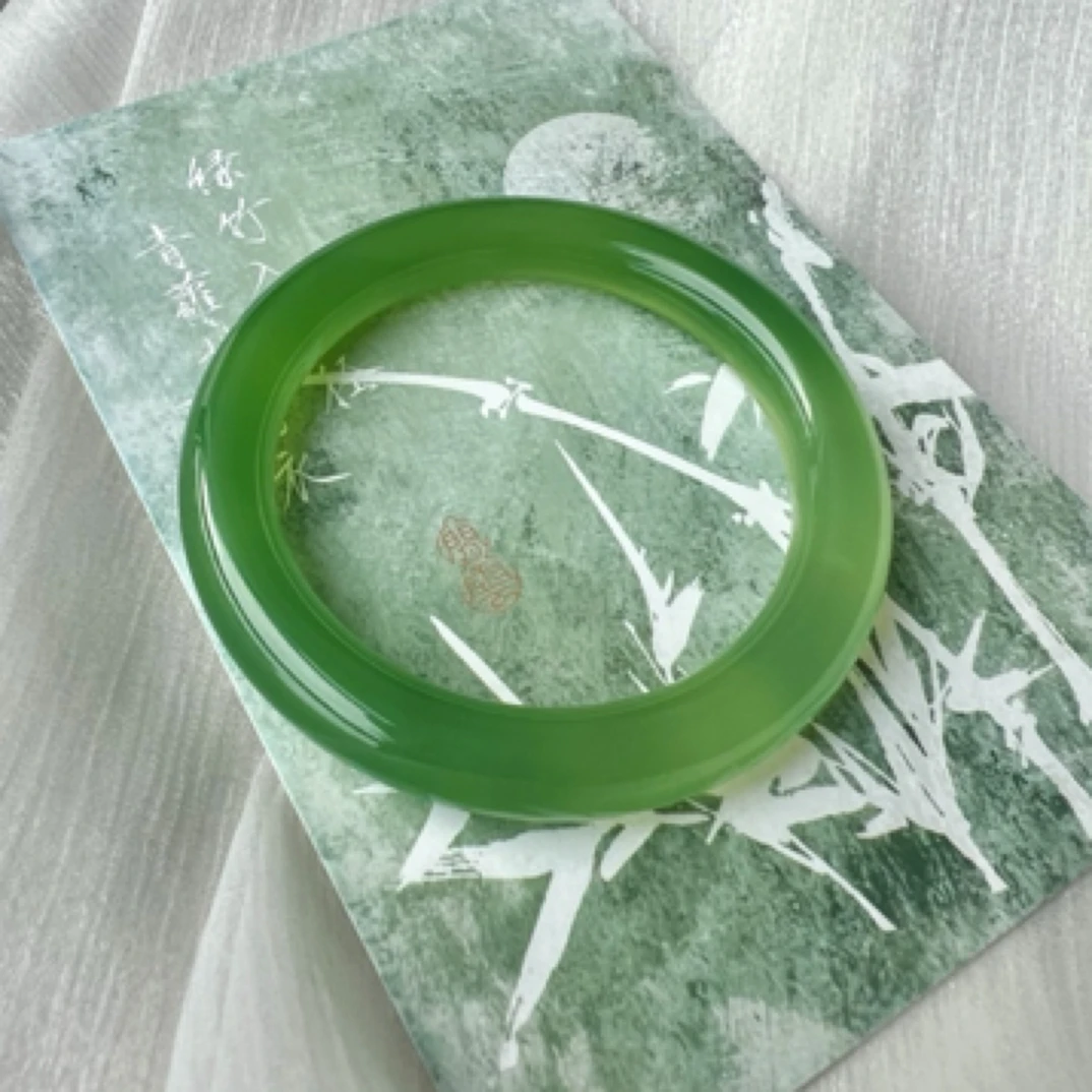 玛瑙玉髓手镯圆条油青手镯女款晴水高品礼物多样性发货拍一发一