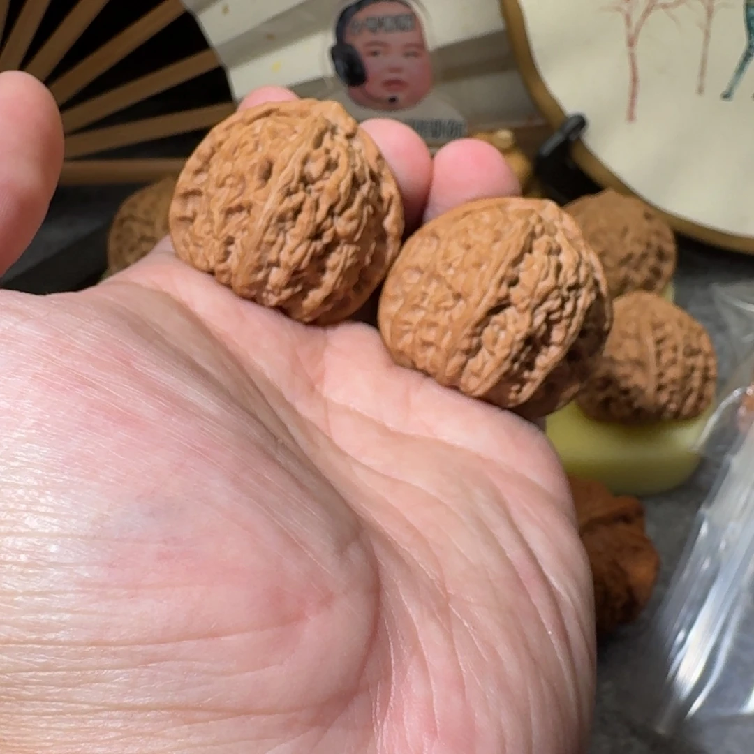 文玩核桃吊坠39三角白