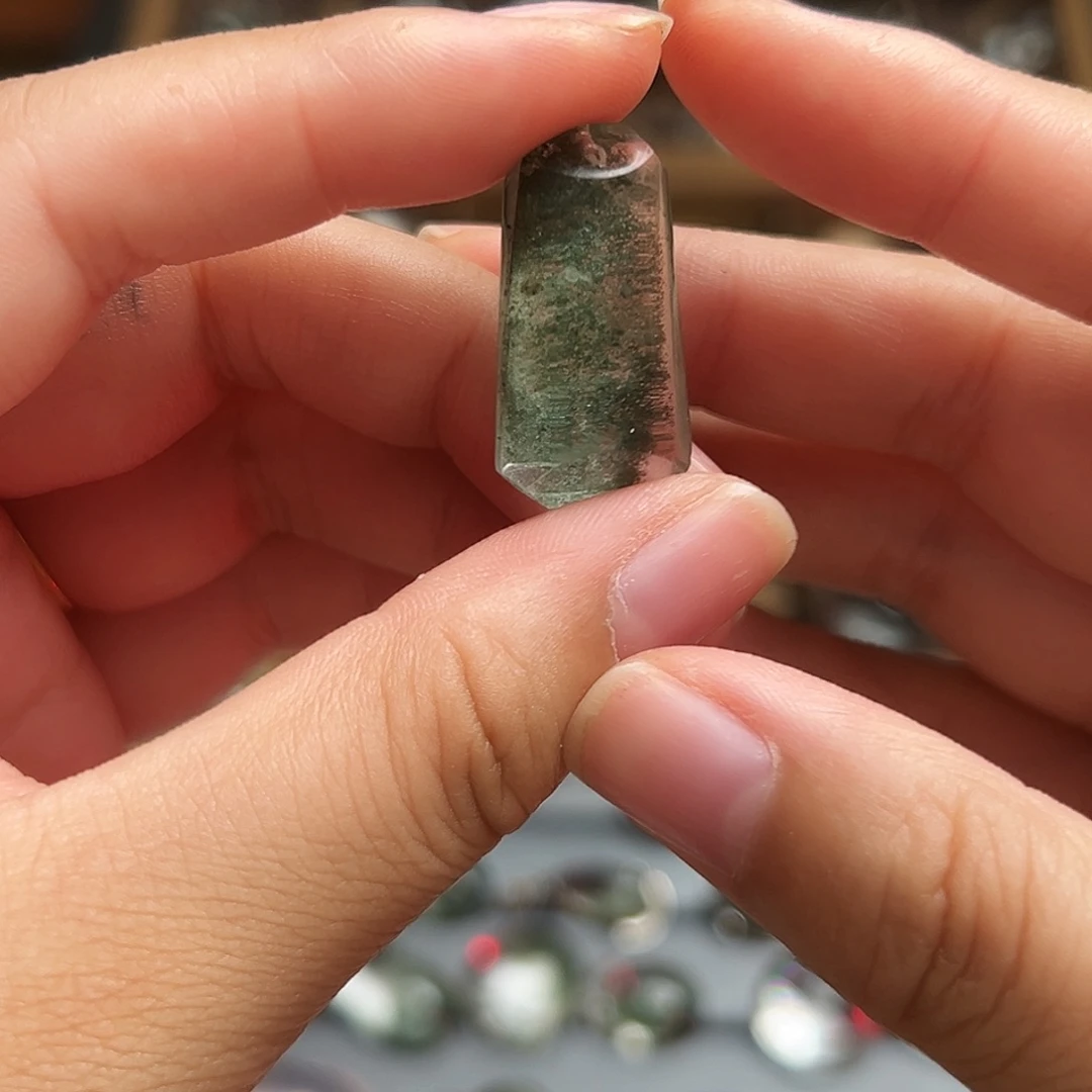未镶嵌颈饰水晶09绿幽灵