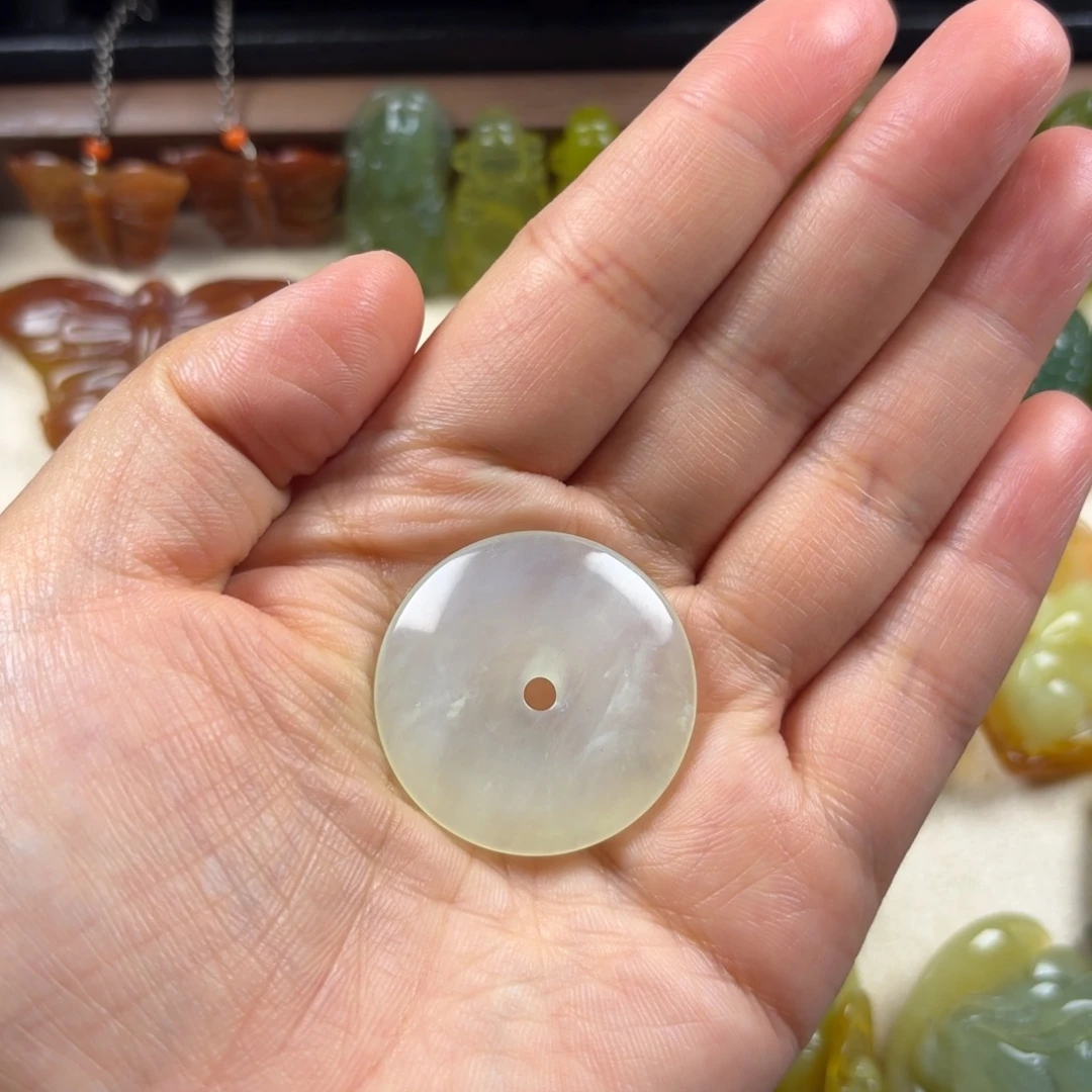 合金蛇纹石玉颈饰