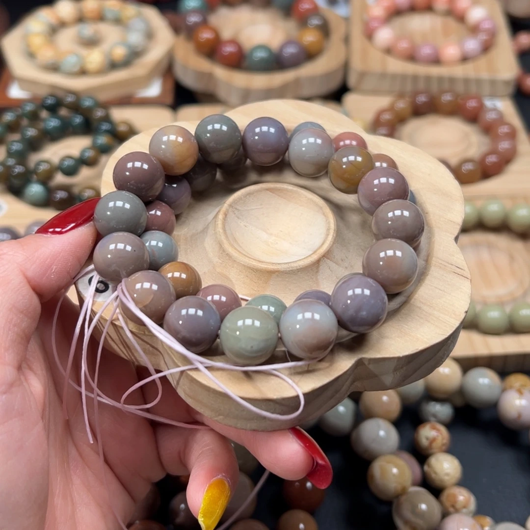 鱼***鹰石英质玉未镶嵌手链175