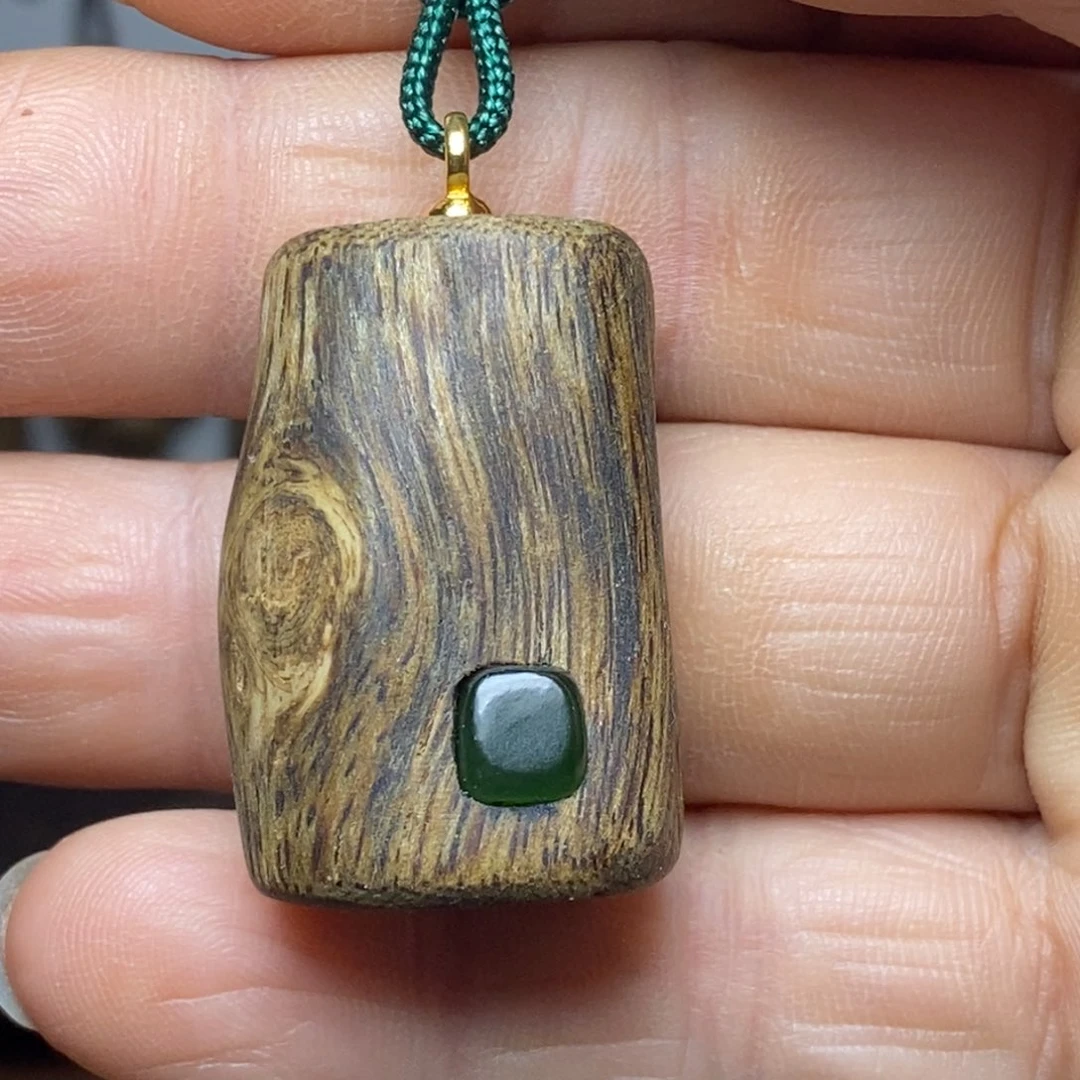 沉香碎屑沉香牌子