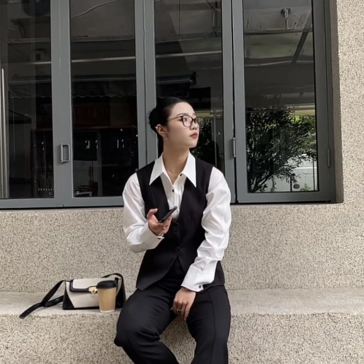 老钱风显瘦西装马甲女收腰修身无袖叠穿坎肩气质