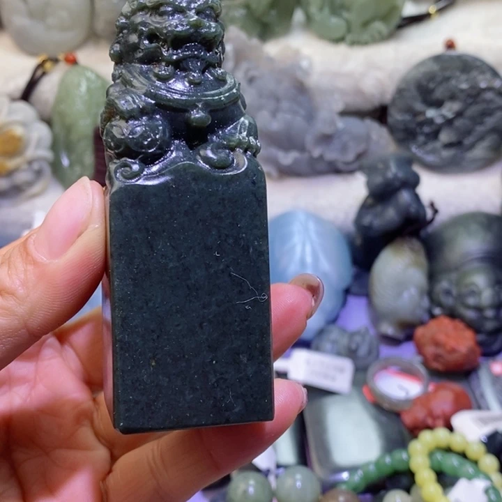 和田玉边角料未镶嵌