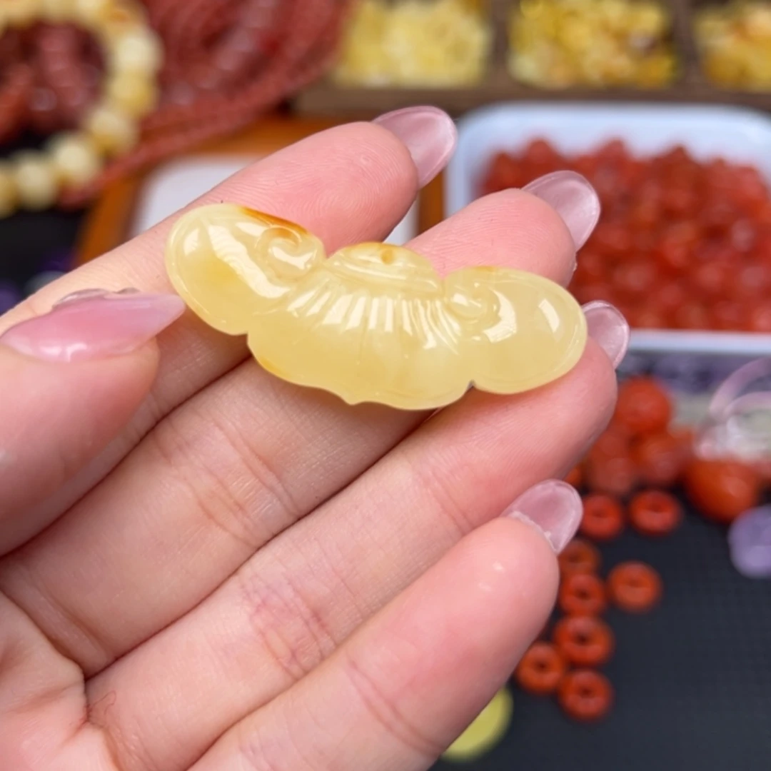 琥珀未镶嵌吊坠(不含链)