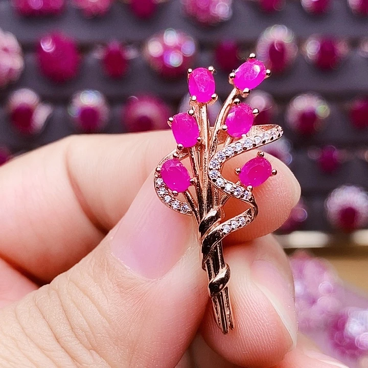 银S925镶嵌红宝石胸饰