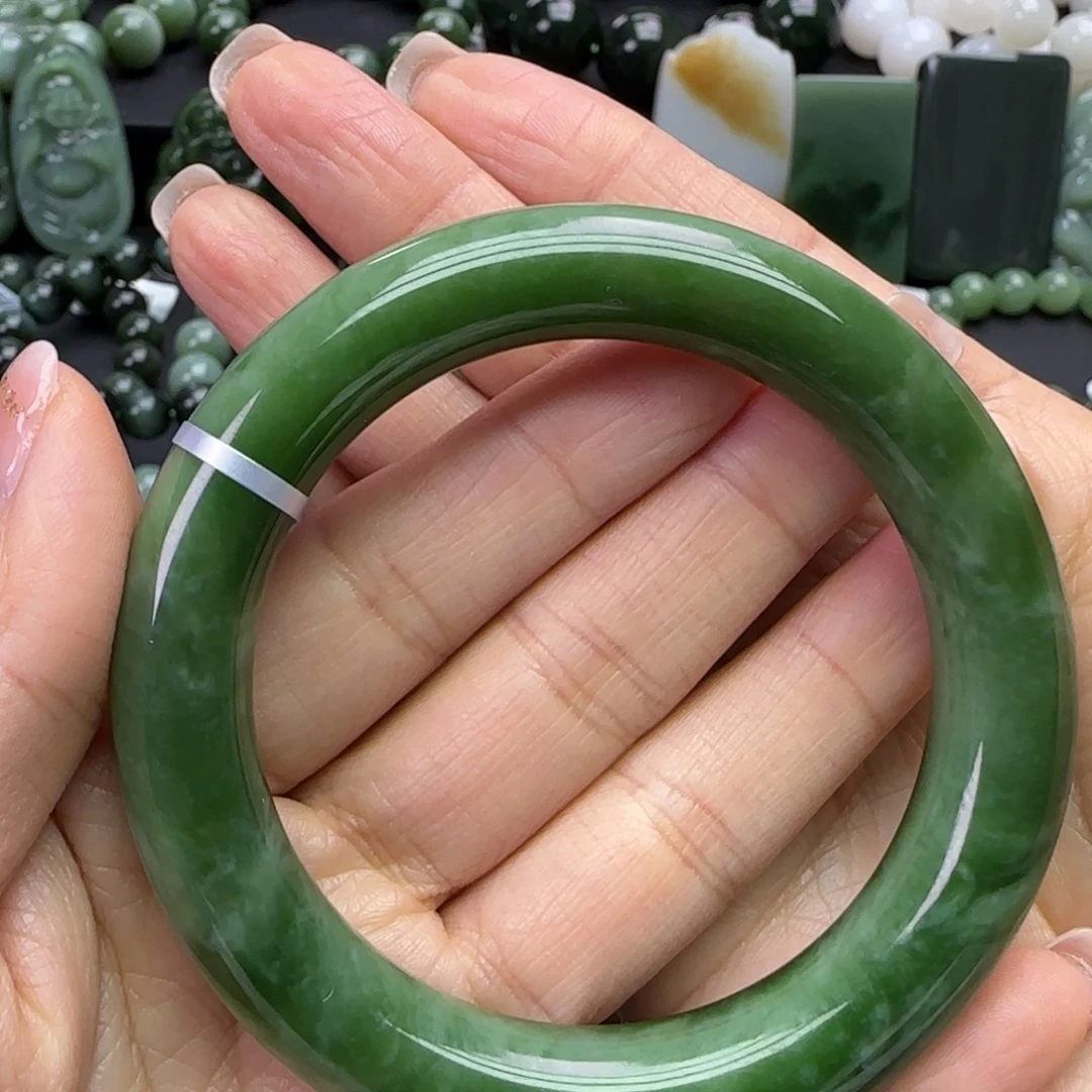 和田玉未镶嵌珠宝奇石