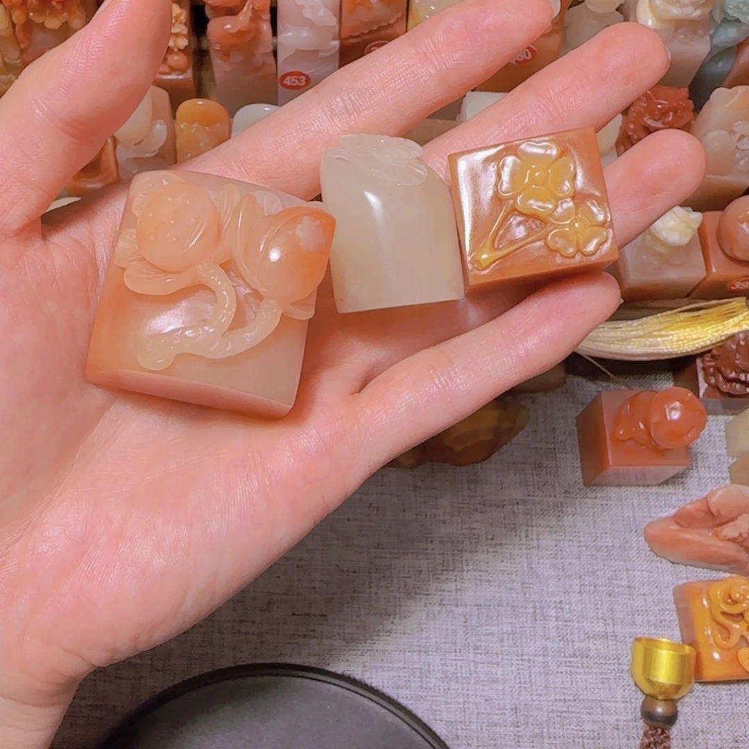 甜***桃昌化石印石篆刻作品