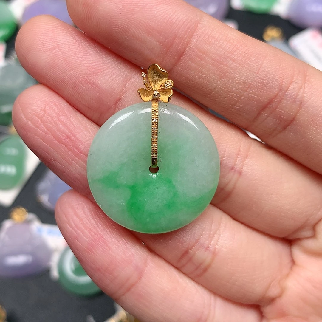 颈饰18K金镶嵌翡翠翡翠吊坠