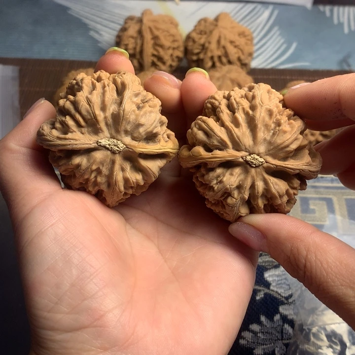 吊坠文玩核桃成**风粗筋