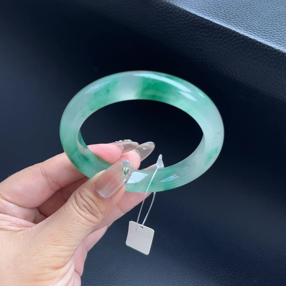 石英质玉未镶嵌手镯59