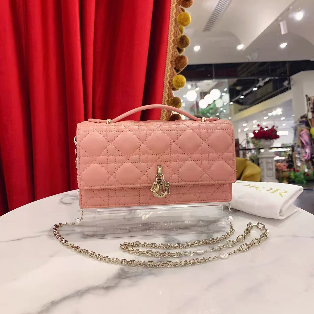 95新 DIOR/迪奥 GGS迪奥miss lady woc粉色金扣羊皮82747138