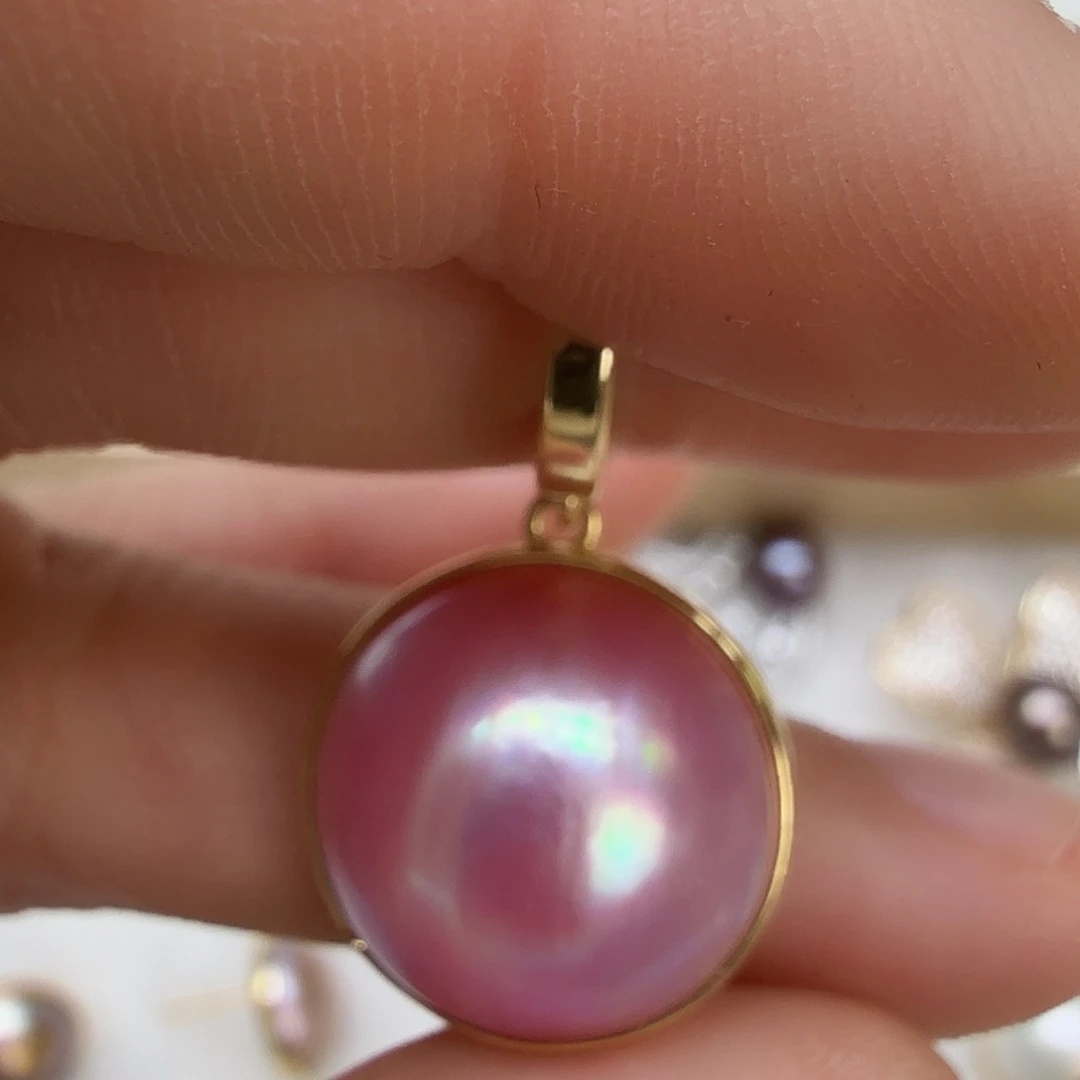 颈饰未镶嵌拼合珍珠（马贝珠）