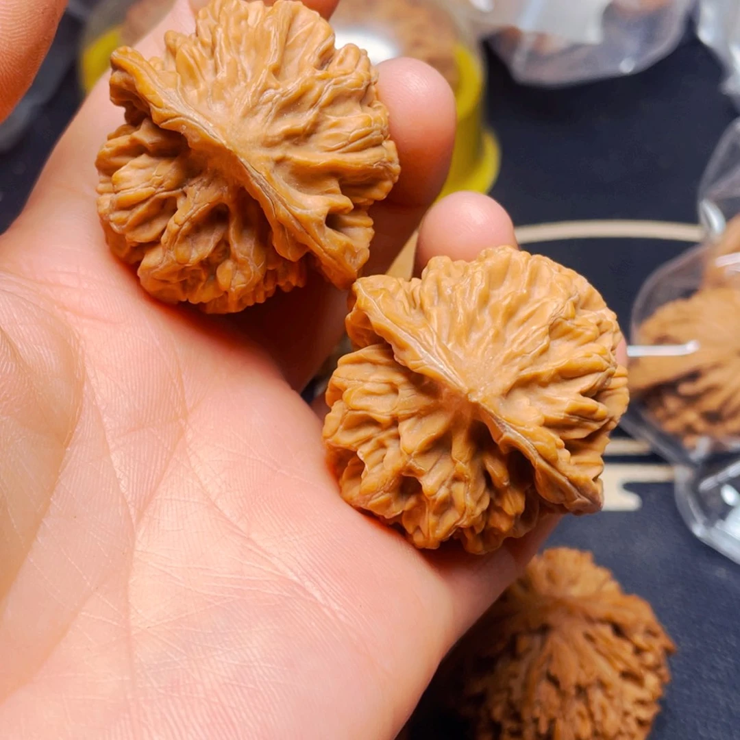 吊坠文玩核桃帝王狮子头