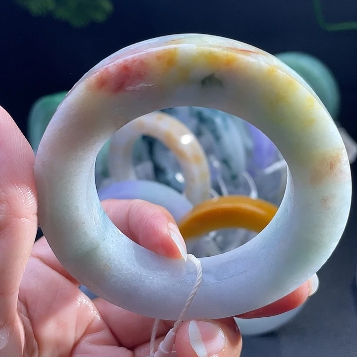 定制翡翠未镶嵌翡翠手镯
