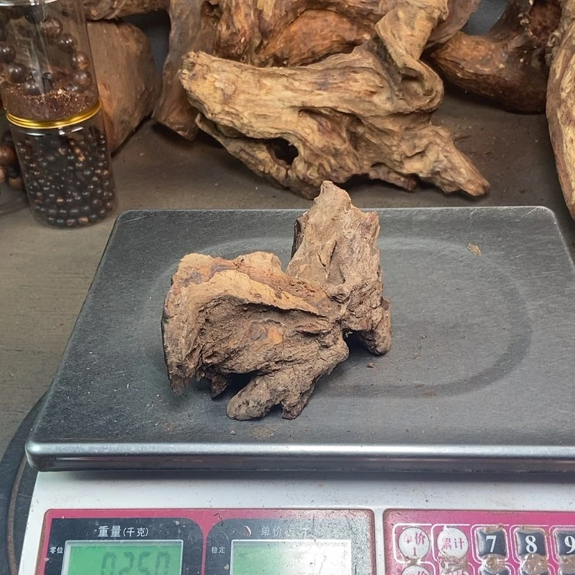 【闪购商品】黄花梨/降香黄檀寒****卿