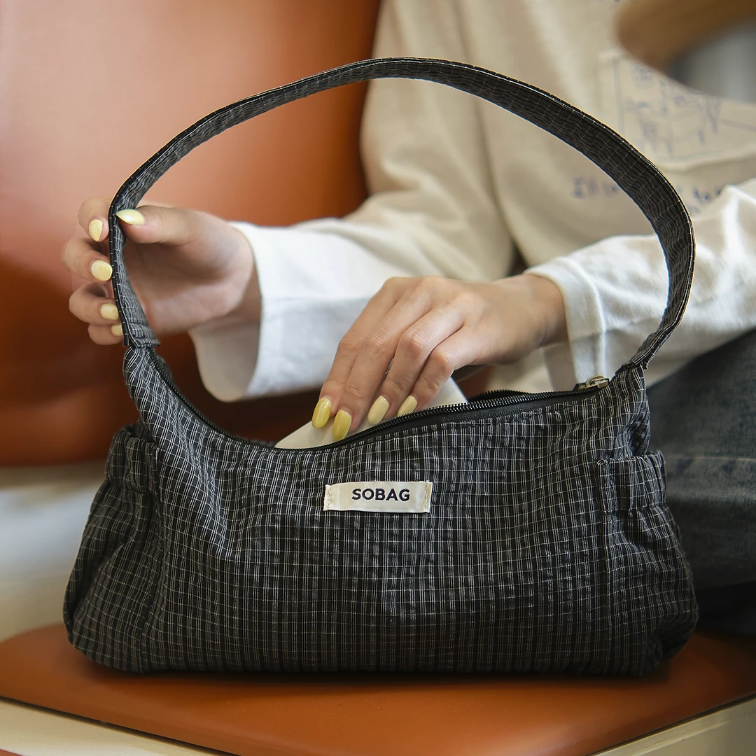 SoBag2025秋冬新款轻便尼龙布单肩腋下包女休闲高级感通勤法棍包