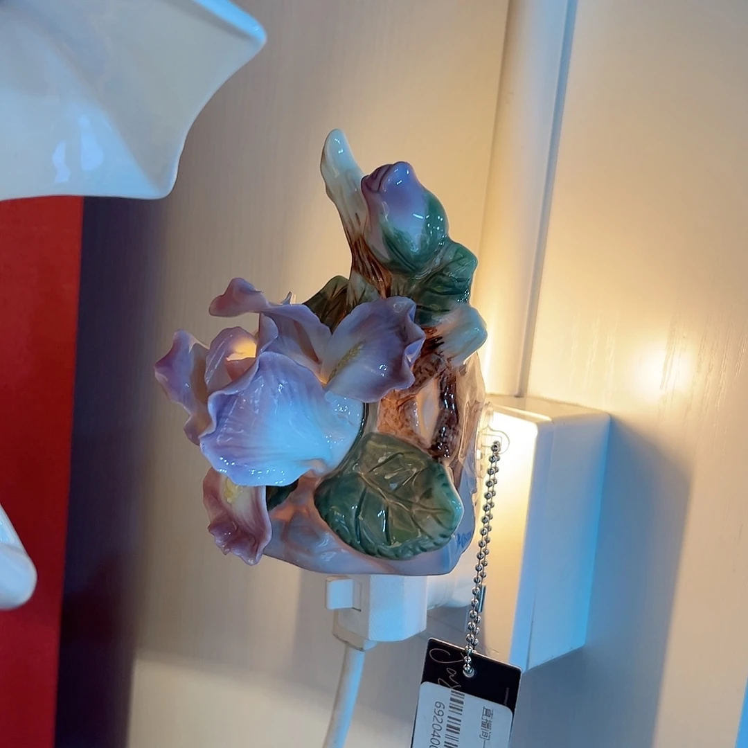 陶瓷0258骨瓷鸢尾花夜灯摆件