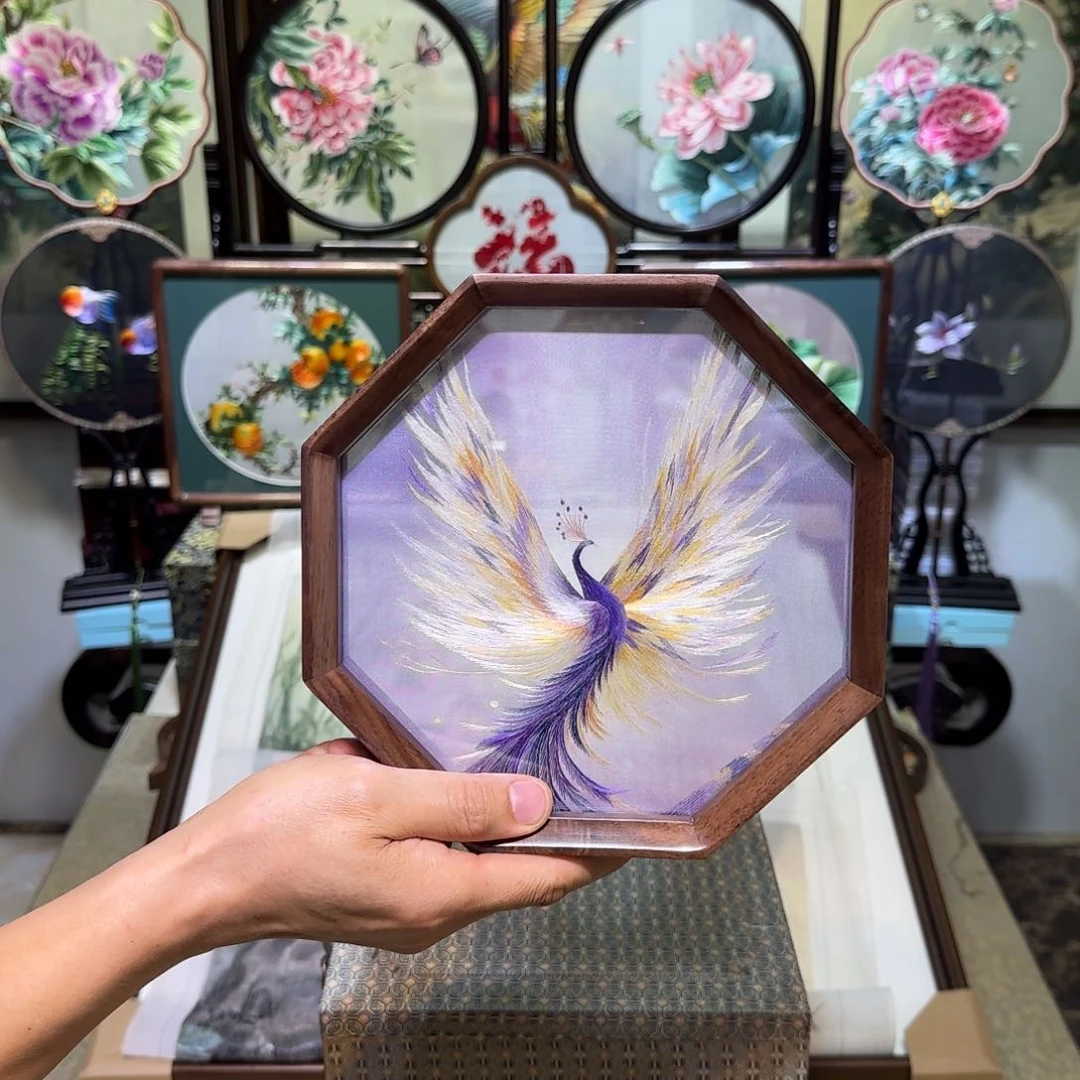 刺绣刺绣工艺精湛