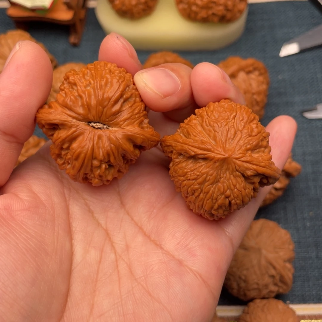 把件文玩核桃40绣球全品
