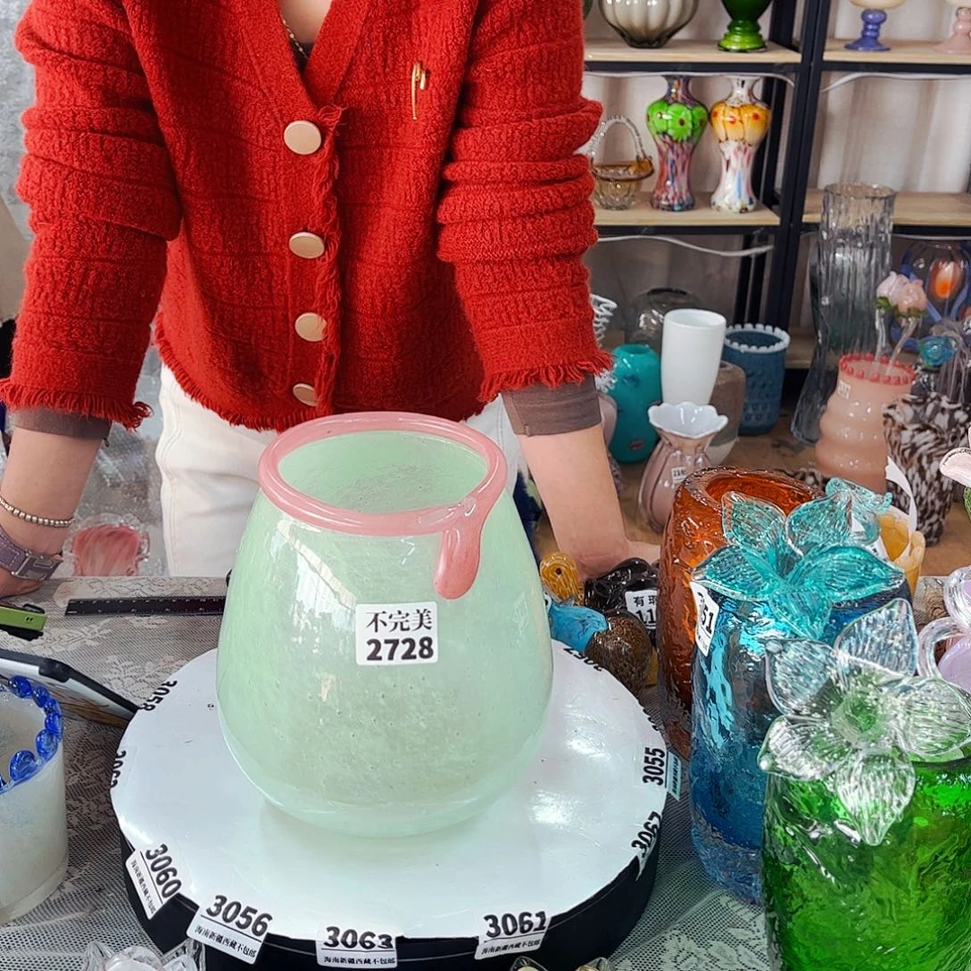 2728 家悦琉璃工艺品不完美