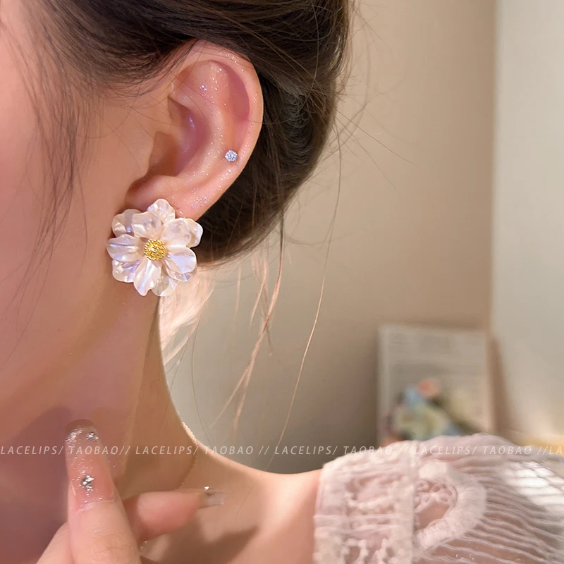 合金耳饰 花攒绮簇~法式气质山茶花耳钉女2025新款爆款高级感轻奢