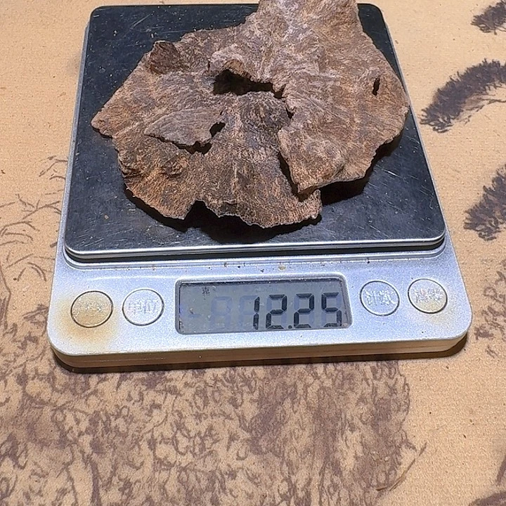 沉香碎屑沉香海南老包头熏香料12克